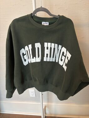 Gold Hinge Women’s Dark Green Crewneck Sweater